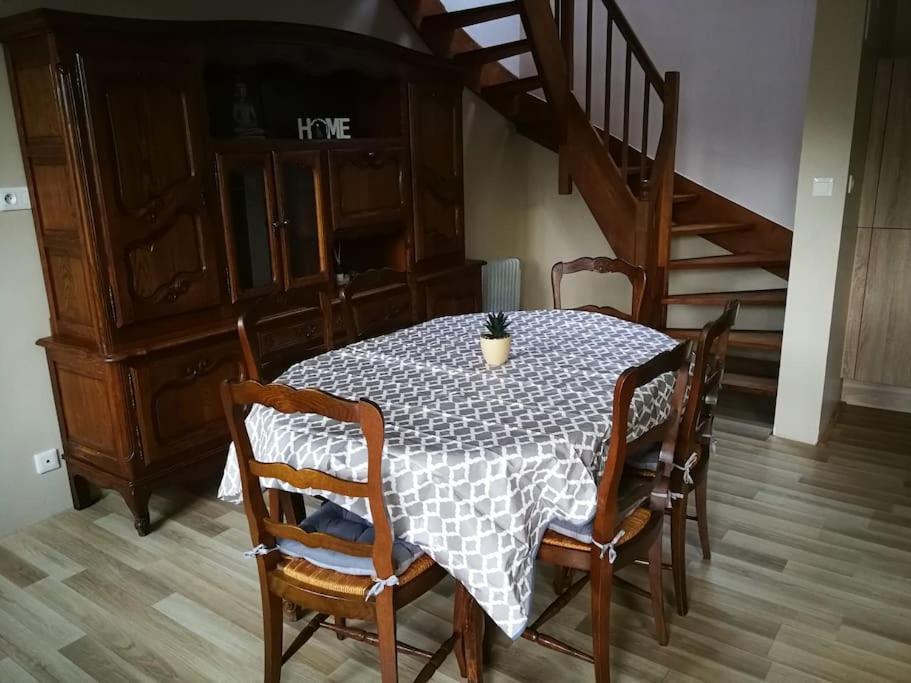 Holiday home Maison Les Vieilles Cours